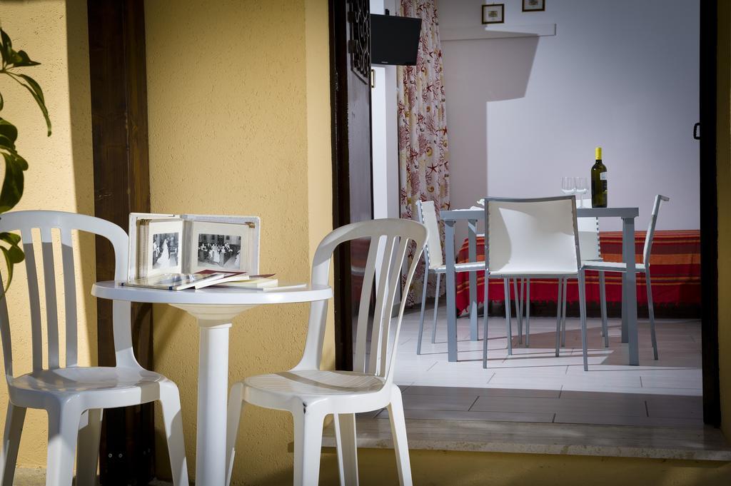 Casa Vacanza Saraceno Lägenhet Castellammare del Golfo Rum bild